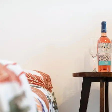 Nonna Nella Casa In Centro