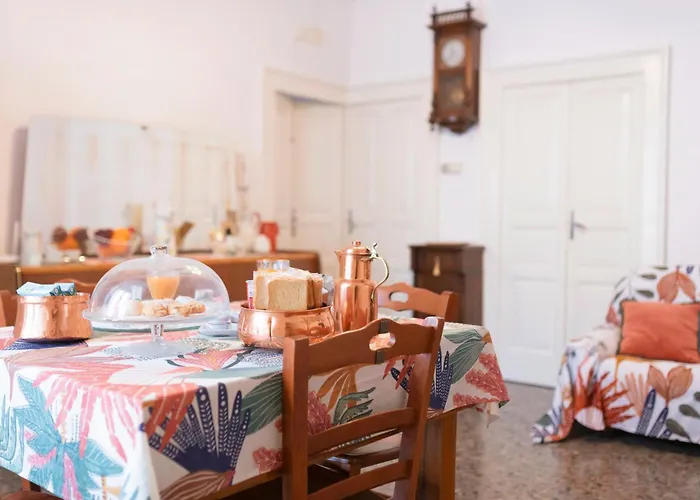 Nonna Nella Casa In Centro * אוסטוני