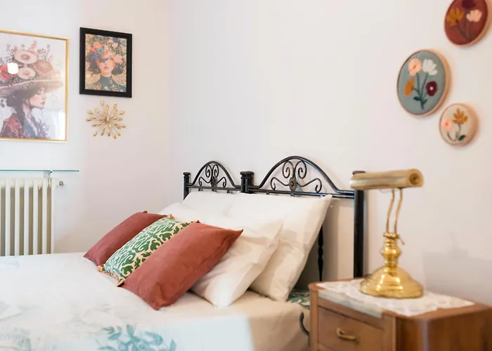 Nonna Nella Casa In Centro *